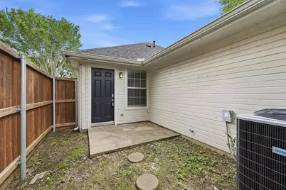 906 W Houston Street, Sherman, TX 75092 - Photo 20