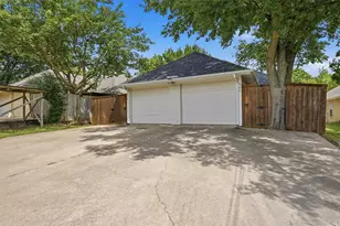 906 W Houston St, Sherman, TX 75092 - Photo 24