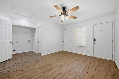906 W Houston Street, Sherman, TX 75092 - Photo 16