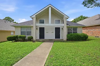 906 W Houston Street, Sherman, TX 75092 - Photo 2
