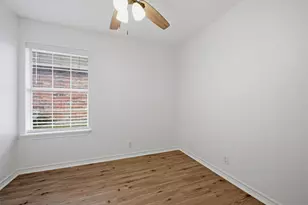 906 W Houston St, Sherman, TX 75092 - Photo 10