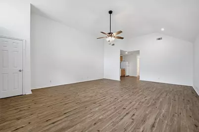 906 W Houston Street, Sherman, TX 75092 - Photo 6