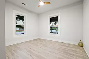 431 E Hull St, Denison, TX 75021 - Photo 18