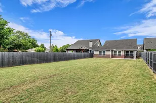 412 Travis Dr, McGregor, TX 76657 - Photo 32