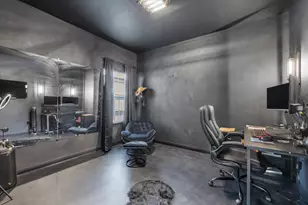 412 Travis Dr, McGregor, TX 76657 - Photo 12