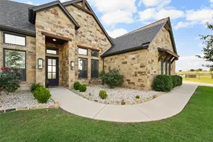 863 Alto Bonito Ct, Godley, TX 76044 - Photo 4