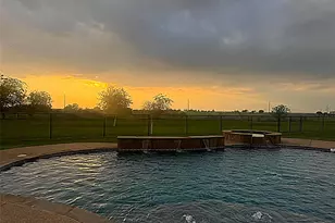 863 Alto Bonito Ct, Godley, TX 76044 - Photo 2