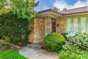 1008 Rocky Canyon Rd, Arlington, TX 76012 - Photo 4