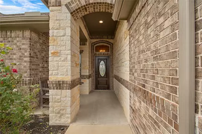 114 Oak Springs Loop, Mabank, TX 75147 - Photo 2
