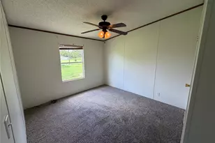 104 Hill Top Ct, Springtown, TX 76082 - Photo 18