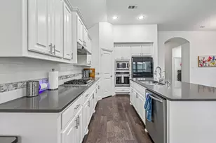 808 Parkland Dr, Little Elm, TX 76227 - Photo 14