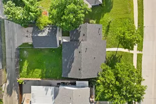 2126 Travis Dr, Carrollton, TX 75006 - Photo 38