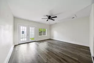 2126 Travis Dr, Carrollton, TX 75006 - Photo 14