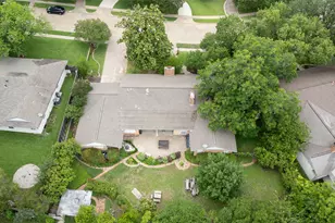 7034 Cornelia Ln, Dallas, TX 75214 - Photo 22