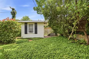 7034 Cornelia Ln, Dallas, TX 75214 - Photo 6