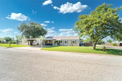 1400 W Wheeler Street, Breckenridge, TX 76424 - Photo 20
