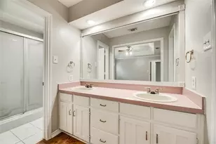 6108 Paradise Dr, Arlington, TX 76001 - Photo 6