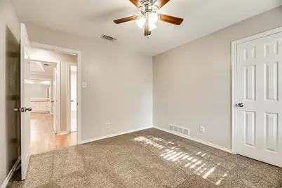 6108 Paradise Drive, Arlington, TX 76001 - Photo 18