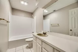 6108 Paradise Dr, Arlington, TX 76001 - Photo 14