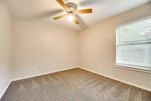 6108 Paradise Dr, Arlington, TX 76001 - Photo 16