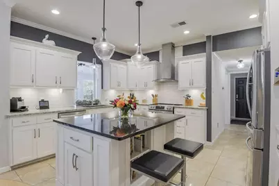 7611 Ledbetter Road, Arlington, TX 76001 - Photo 8