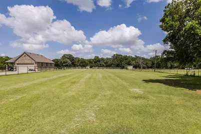 7611 Ledbetter Road, Arlington, TX 76001 - Photo 36