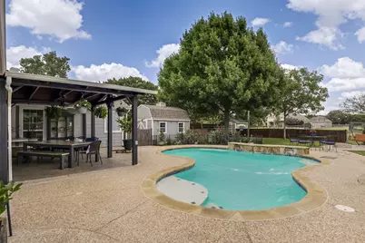 7611 Ledbetter Road, Arlington, TX 76001 - Photo 6