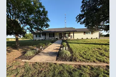 1306 McDaniel Street, Callisburg, TX 76240 - Photo 2
