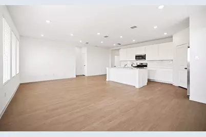 4736 Paynes Valley Drive, Ennis, TX 75119 - Photo 6
