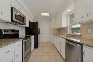 2013 Pleasant Valley Dr, Plano, TX 75023 - Photo 10