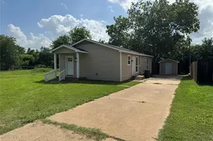 410 Bethlehem St, Terrell, TX 75160 - Photo 1