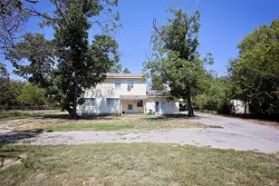 1115 Old Jacksboro Rd, Graham, TX 76450 - Photo 2