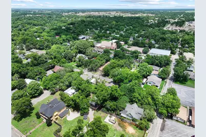 217 W 7th Street, Bonham, TX 75418 - Photo 16