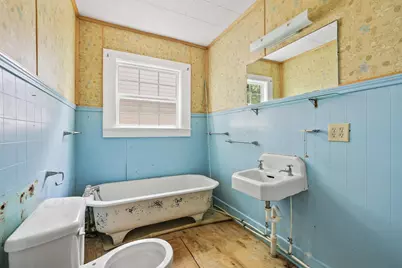 217 W 7th Street, Bonham, TX 75418 - Photo 12