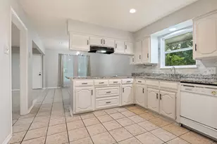 1227 Elsmere Dr, Duncanville, TX 75116 - Photo 8