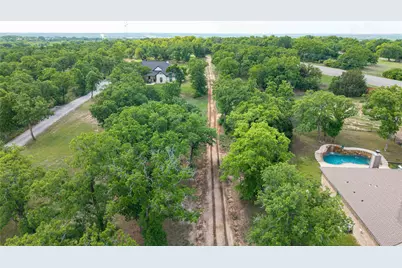 116 Oakwood Hills Drive, Paradise, TX 76073 - Photo 4