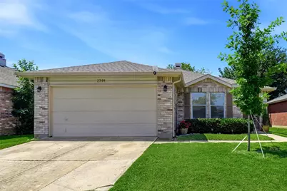 2208 Maple Drive, Little Elm, TX 75068 - Photo 2