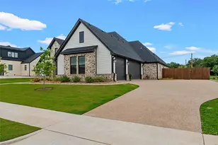 13062 Rainier Dr, Woodway, TX 76712 - Photo 2