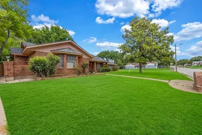 6241 Onyx Drive S, North Richland Hills, TX 76180 - Photo 2