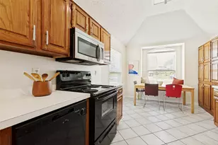 2105 Glen Heights Dr, Garland, TX 75044 - Photo 18