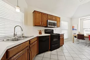 2105 Glen Heights Dr, Garland, TX 75044 - Photo 4