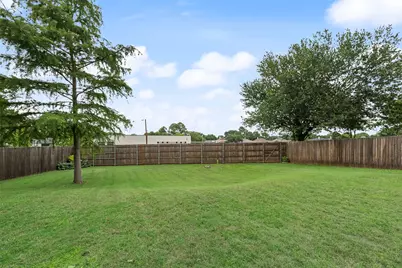 3409 W Sage Court, Bedford, TX 76021 - Photo 32