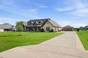 14099 Windrow Dr, Talty, TX 75126 - Photo 2