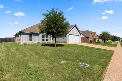 371 Violet Drive, Robinson, TX 76706 - Photo 6