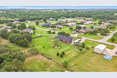 3909 Timbercrest Drive E, Burleson, TX 76028 - Photo 38