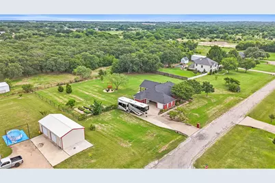 3909 Timbercrest Drive E, Burleson, TX 76028 - Photo 36