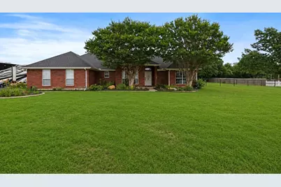 3909 Timbercrest Drive E, Burleson, TX 76028 - Photo 2
