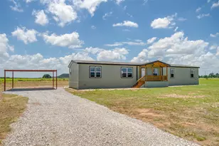 61 Kenzi Dr, Mineral Wells, TX 76067 - Photo 2