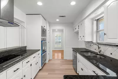 903 Leslie Drive, Arlington, TX 76012 - Photo 12
