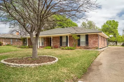 903 Leslie Drive, Arlington, TX 76012 - Photo 2
